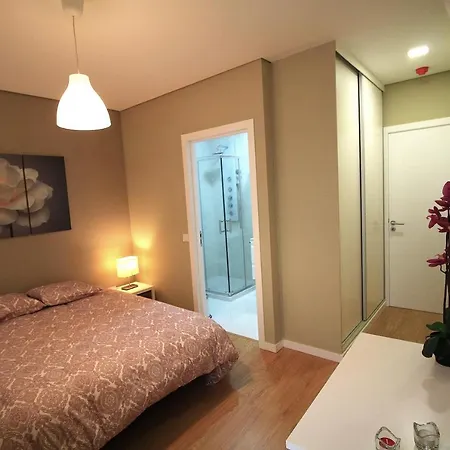 Apartment Heart Of The ! *
