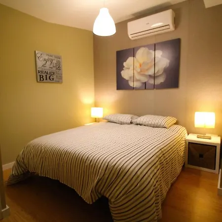 Apartment Heart Of The !